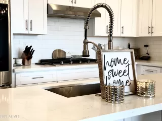 Photo #2: 6190693 Listing 