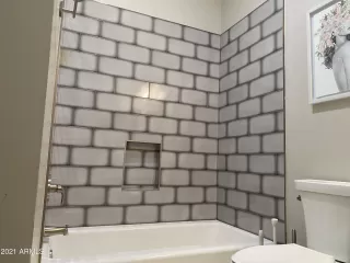 Photo #6: 6190693 Listing 