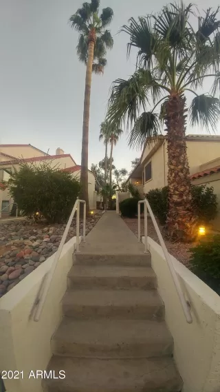 Photo #3: 6190778 Listing