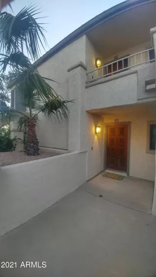 Photo #4: 6190778 Listing