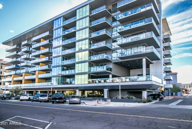 MLS: 6190942 Condo For Sale