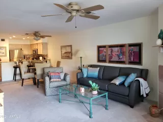 Photo #4: 6190944 Listing