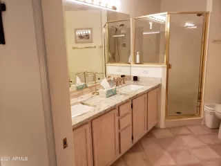 Photo #5: 6190944 Listing