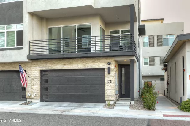 MLS: 6190967 Condo For Sale