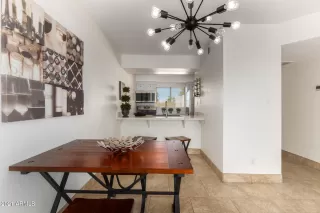 Photo #2: 6191038 Listing 