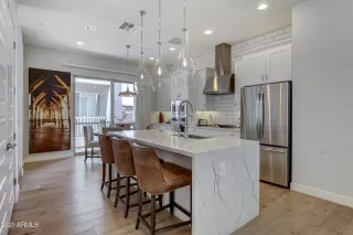 Photo #1: 6191152 Listing 