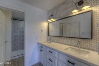 Photo #3: 6191295 Listing