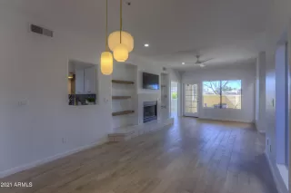 Photo #6: 6191295 Listing