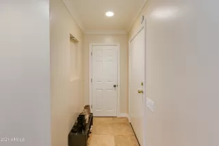 Photo #4: 6191367 Listing