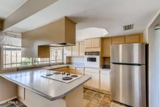 Photo #3: 6191558 Listing