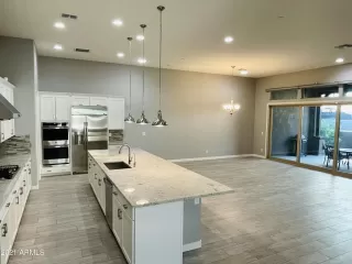 Photo #2: 6191892 Listing 
