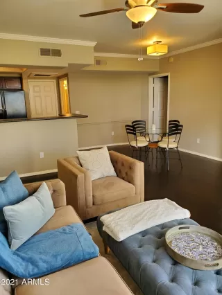 Photo #5: 6191907 Listing