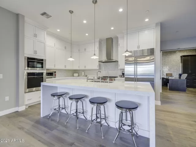 MLS: 6191935 Condo For Sale