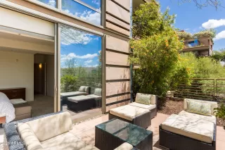 Photo #3: 6191957 Listing