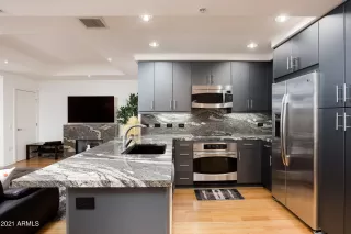 Photo #6: 6191957 Listing