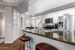 Photo #4: 6192023 Listing