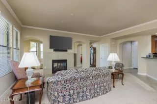 Photo #4: 6192107 Listing