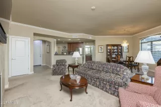 Photo #5: 6192107 Listing