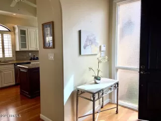 Photo #5: 6192171 Listing