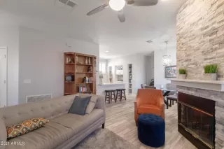 Photo #4: 6192187 Listing 