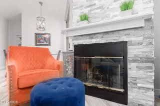 Photo #5: 6192187 Listing 