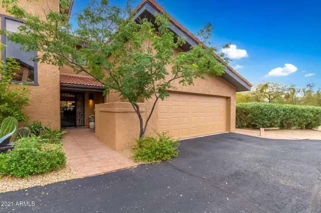 MLS: 6192433 Condo For Sale