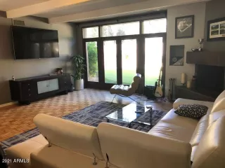 Photo #5: 6192477 Listing