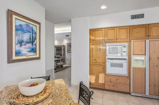 Photo #6: 6192622 Listing