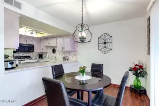 Photo #5: 6192714 Listing