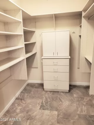 Photo #3: 6192731 Listing