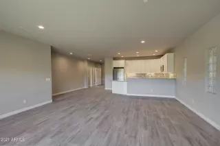 Photo #5: 6192748 Listing