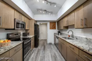 Photo #3: 6192805 Listing 