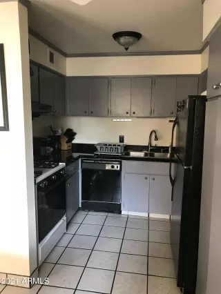 Photo #5: 6193004 Listing