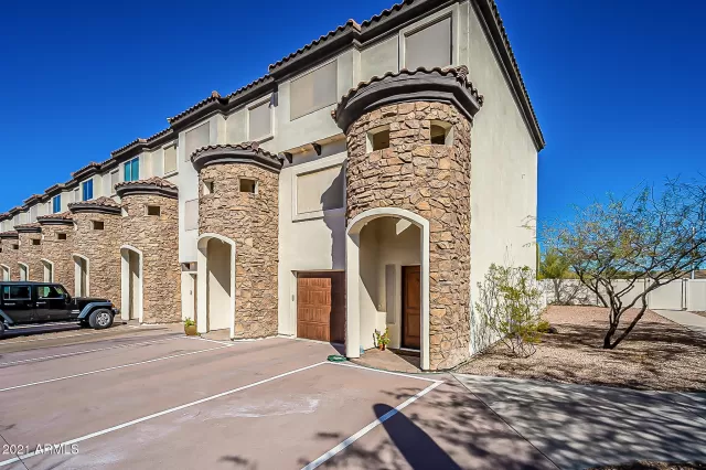 MLS: 6193208 Condo For Sale