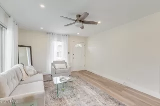 Photo #2: 6193219 Listing