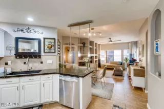 Photo #3: 6193318 Listing