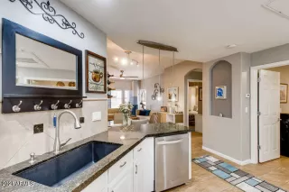 Photo #6: 6193318 Listing