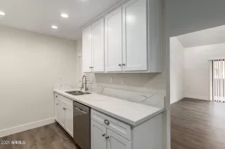 Photo #5: 6193650 Listing