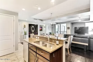 Photo #6: 6193730 Listing