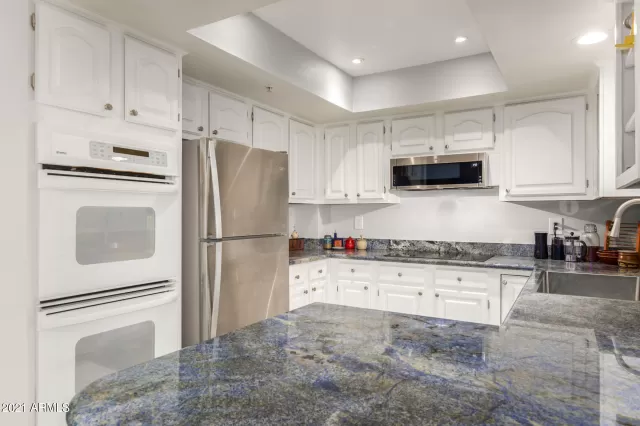 MLS: 6193830 Condo For Sale