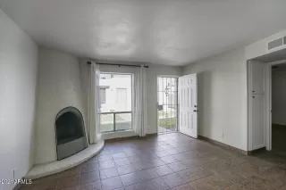 Photo #3: 6193845 Listing
