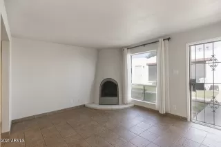 Photo #4: 6193845 Listing
