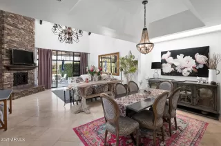 Photo #6: 6193895 Listing