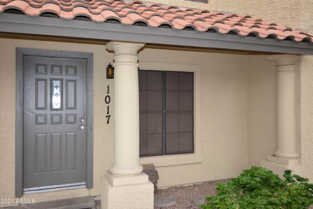 MLS: 6193928 Condo For Sale