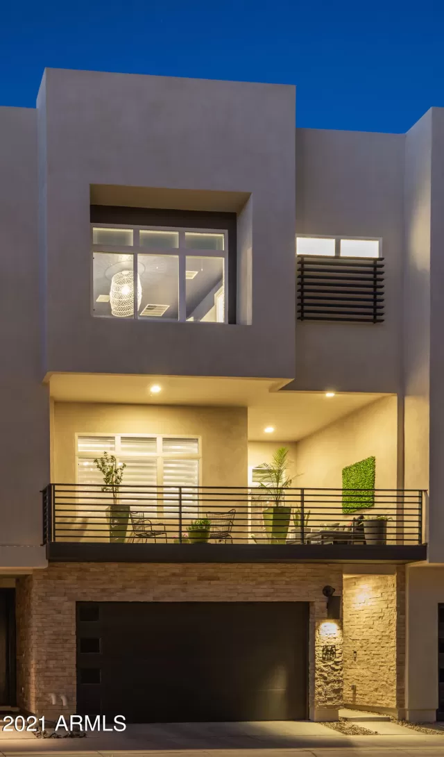 MLS: 6193959 Condo For Sale