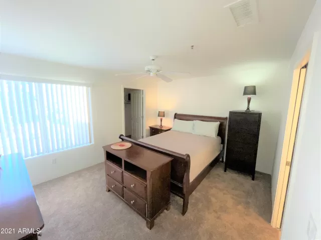 MLS: 6194105 Condo For Sale