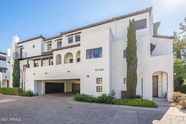 MLS: 6194148 Condo For Sale