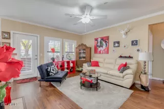 Photo #2: 6194345 Listing