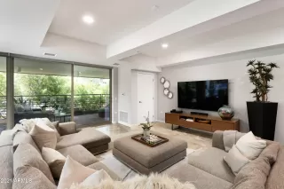 Photo #3: 6194357 Listing