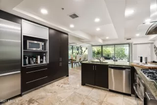 Photo #6: 6194357 Listing
